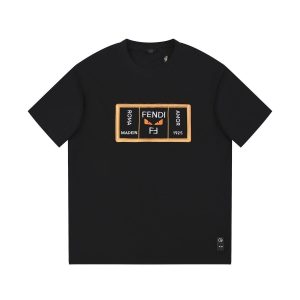 【FENDI公式旗艦店】 Tシャツ ご好評に付き再入荷!半袖Tシャツ