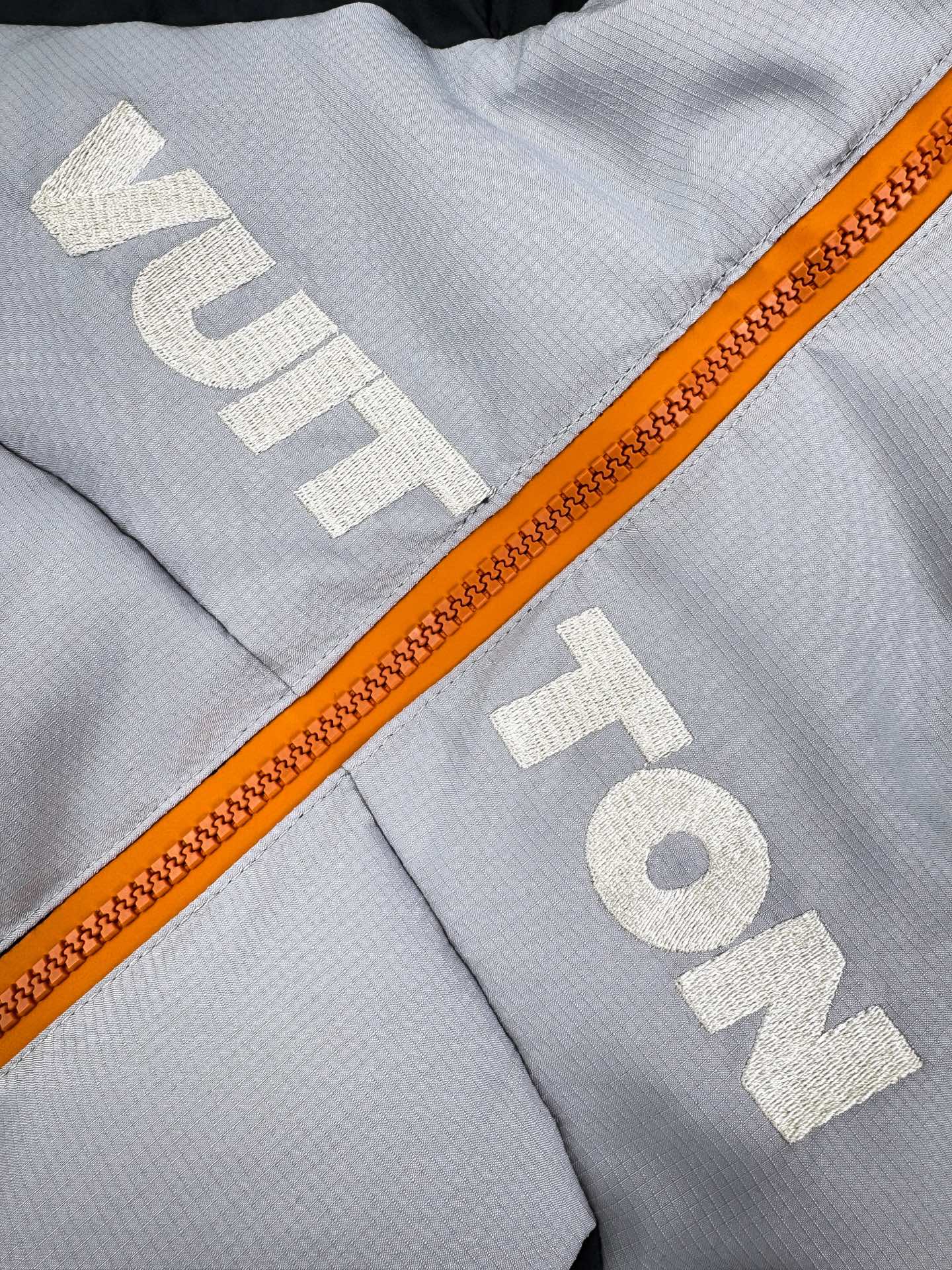 ルイ・ヴィトン スキージャケット ツートンカラー(グースダウン)スキーダウンジャケット 90グースダウン MONCLER - 画像 (13)