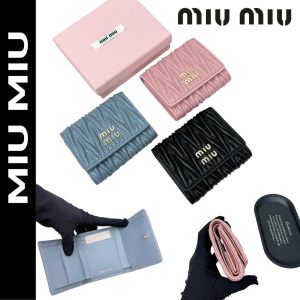 MIUMIU【ミュウミュウ】上品なデザイン♪おしゃれ】3つ折り財布3色