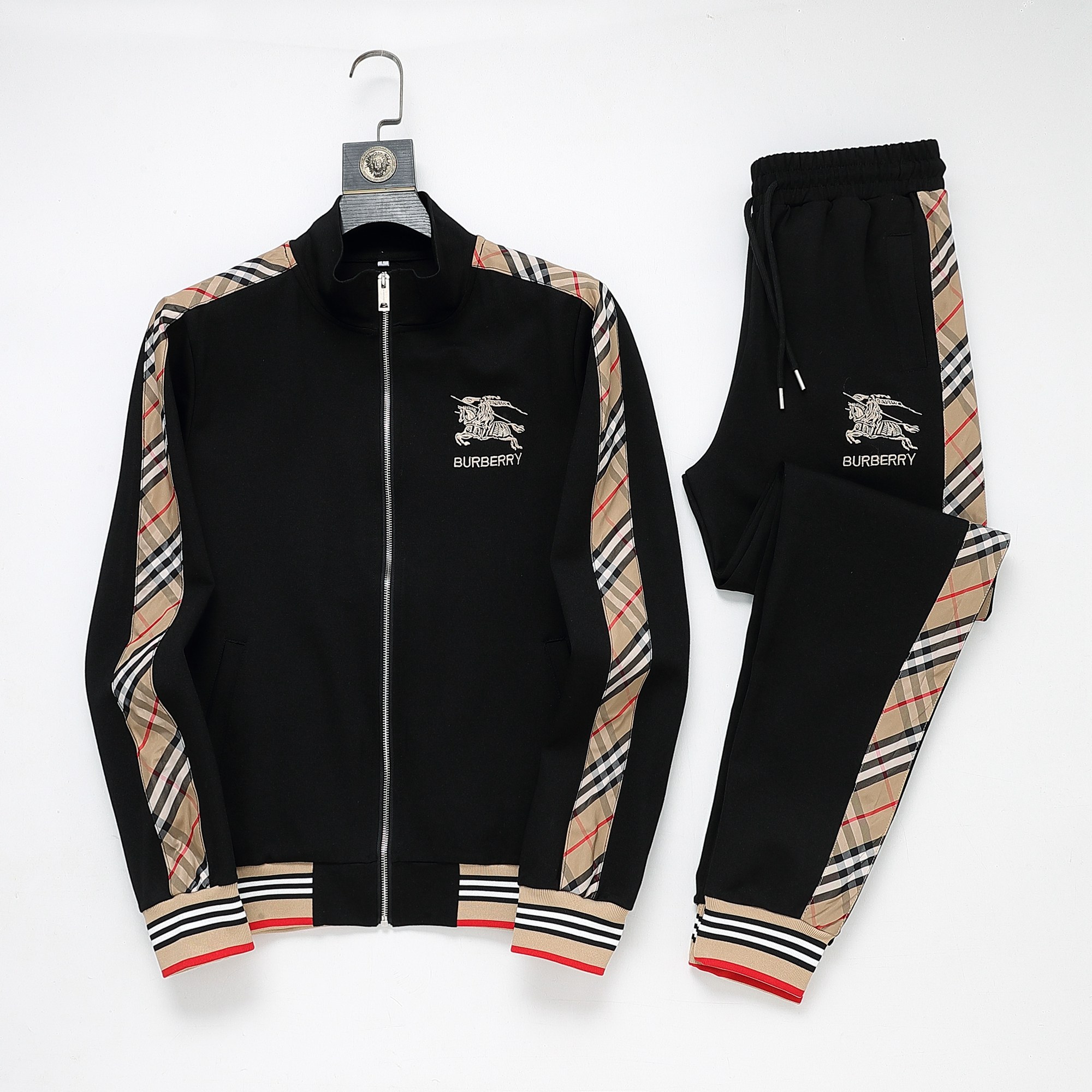 【BURBERRY公式旗艦店】ご好評に付き再入荷!