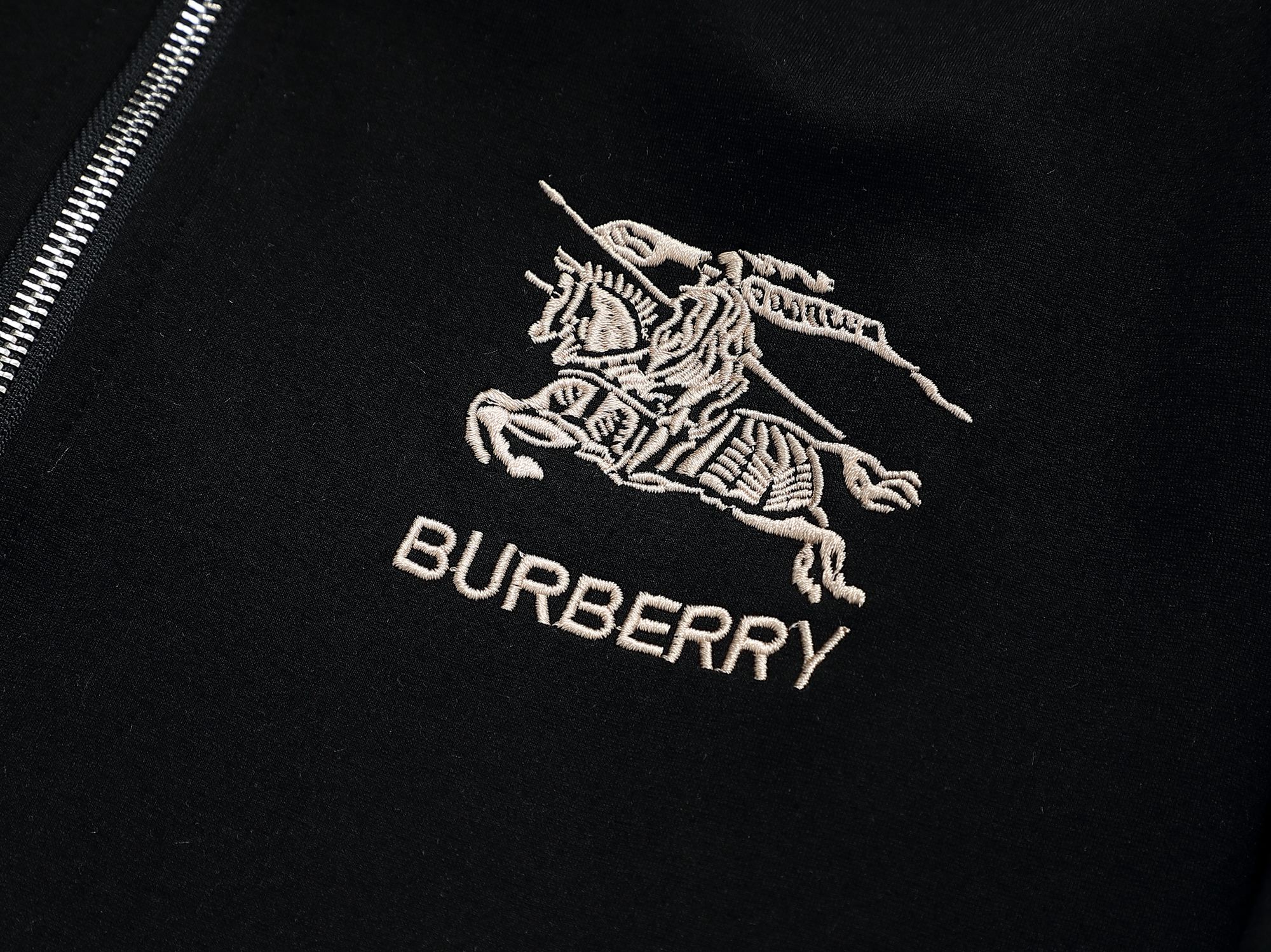 【BURBERRY公式旗艦店】ご好評に付き再入荷! - 画像 (5)