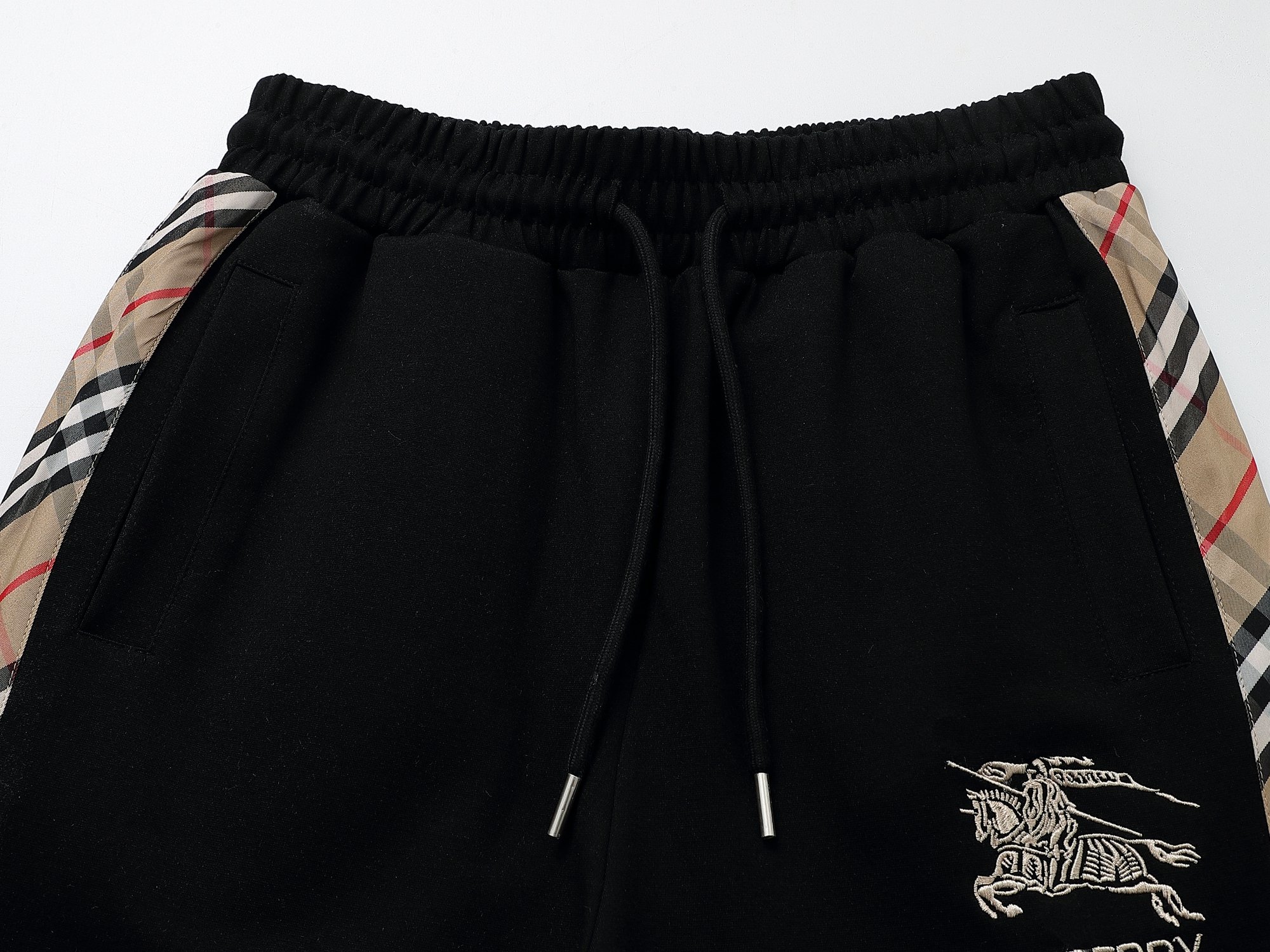 【BURBERRY公式旗艦店】ご好評に付き再入荷! - 画像 (8)