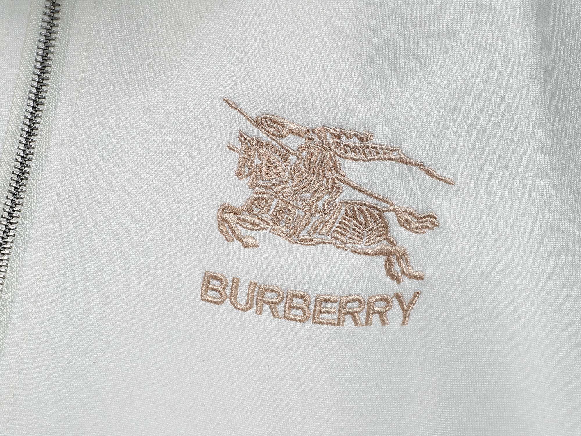 【BURBERRY公式旗艦店】ご好評に付き再入荷! - 画像 (14)