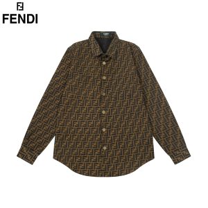【FENDI 公式旗艦店】着好評に付き再入荷！半袖