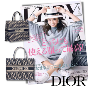 🔥限定30個!売り切れ次第終わり!【DIOR |公式サイトは正規品】🔥VERY(ヴェリイ)雑誌掲載💓滝沢眞規子愛用★新作BOOK TOTE BAG