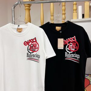 【Gucci ✖️ BALENCIAGA 】(グッチ✖️ バレンシアガ )半袖Tシャツ 男女兼用半袖Tシャツ