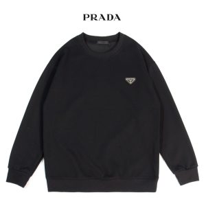 【 PRADA 旗艦店】ご好評に付き再入荷!!