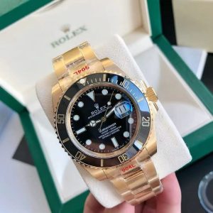 ROLEXロレックスの機械式時計 サブマリーナデイト 41MM時計