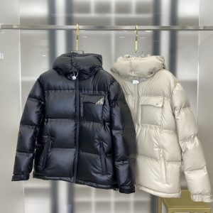 PRADAプラダ 冬のダウンジャケット 旬の新作 三角標ユニセックスMONCLER
