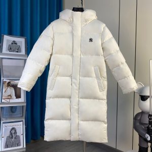 MLB ロングダウンコート 申ミナ(シン・ミナ)着用モデル NYロゴ入り カップルペアモデルmoncler
