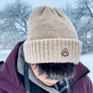 モンクレール新作 フォックスファーボール付きニット帽 Moncler