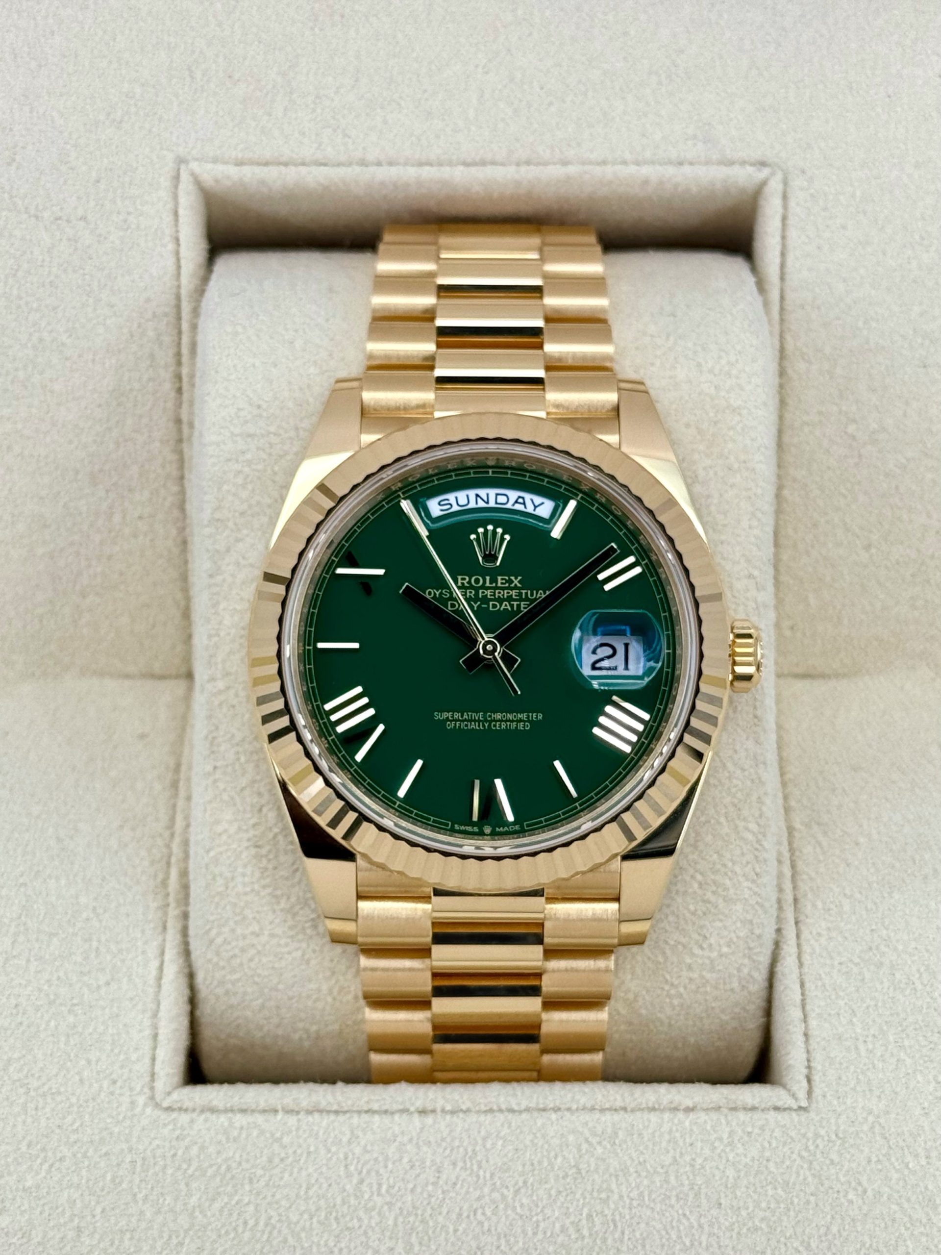 2023 ロレックス デイデイト 40mm 228238 プレジデンシャル グリーンダイヤルRolex