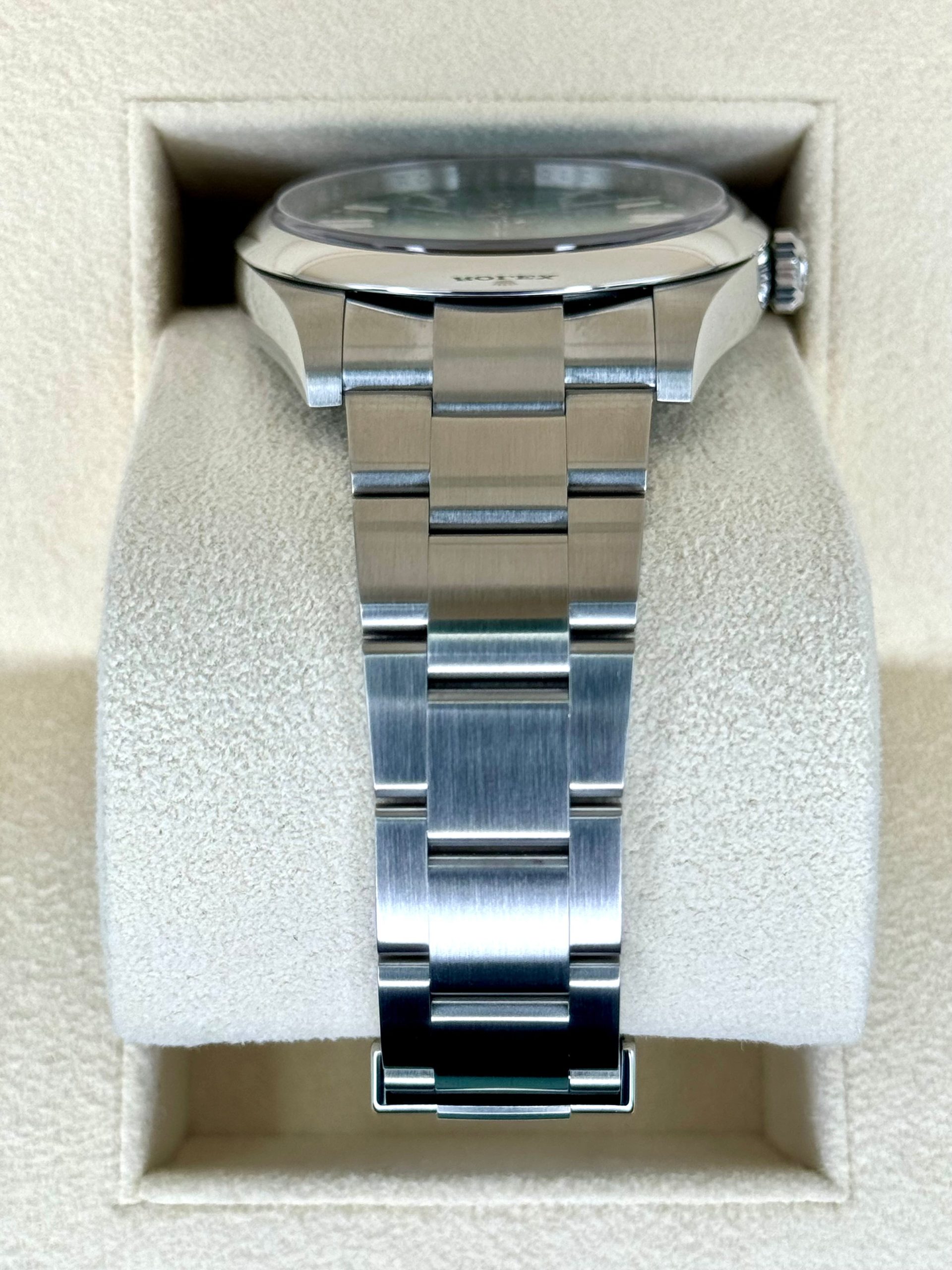 NEW 2024 ロレックス オイスターパーペチュアル 41mm 124300 グリーンダイヤルRolex - 画像 (3)