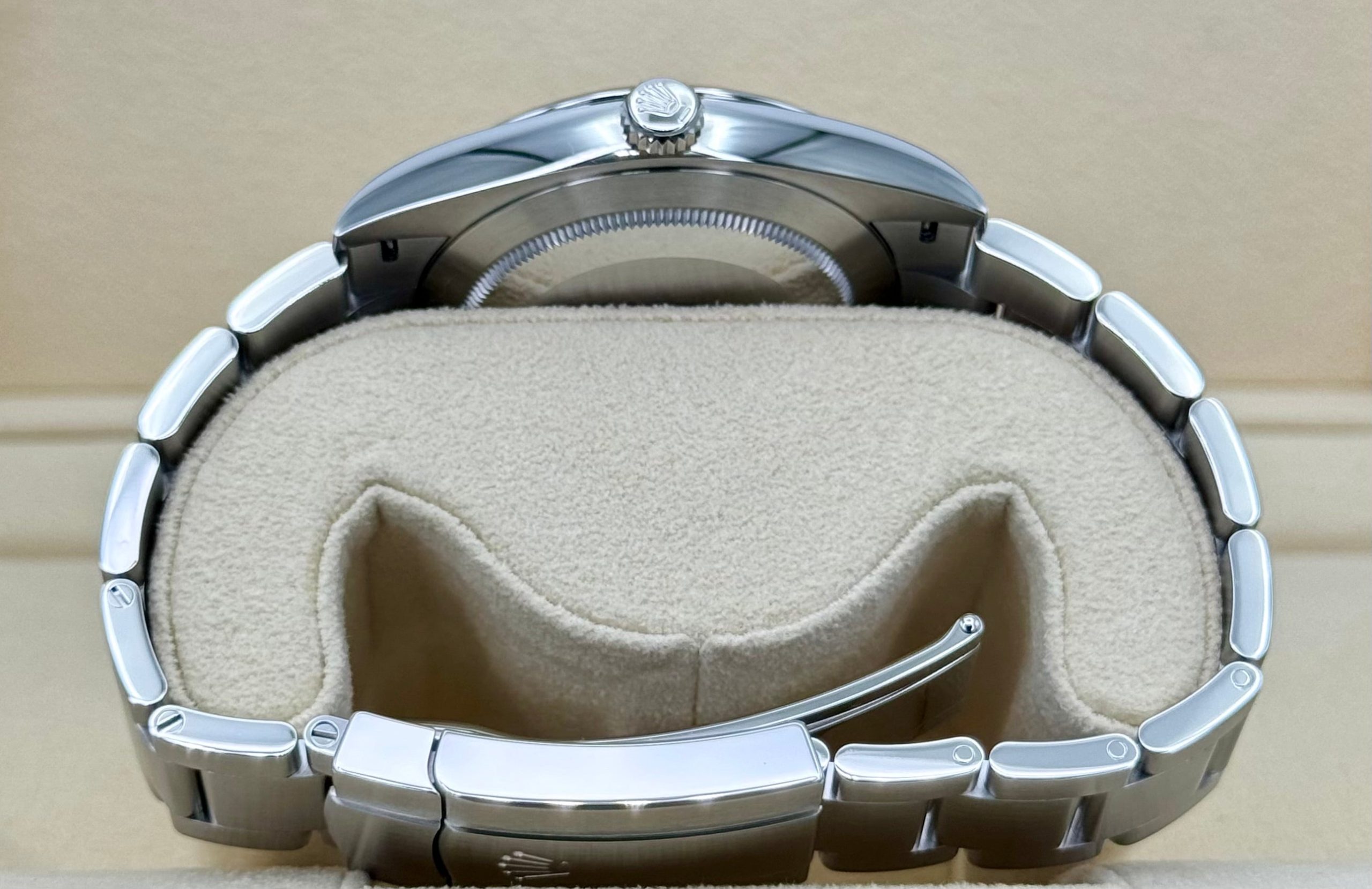 NEW 2024 ロレックス オイスターパーペチュアル 41mm 124300 グリーンダイヤルRolex - 画像 (9)