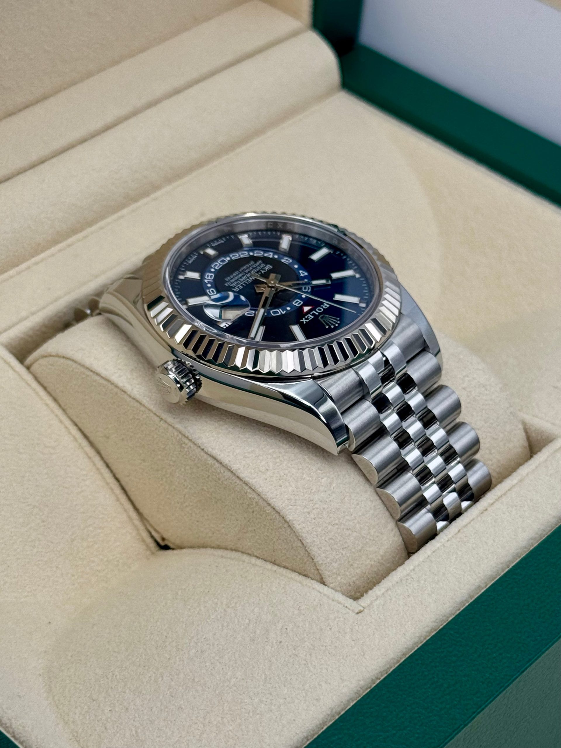 2022 スカイドゥエラー 42mm 326934 ステンレススティール ジュビリー ブルーダイヤルRolex - 画像 (9)